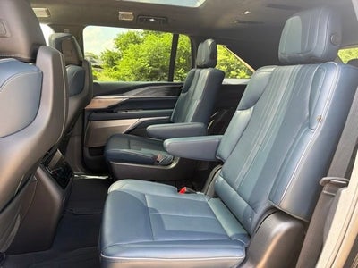 2025 Cadillac ESCALADE IQ Luxury 2