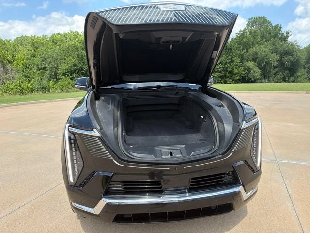 2025 Cadillac ESCALADE IQ Luxury 2