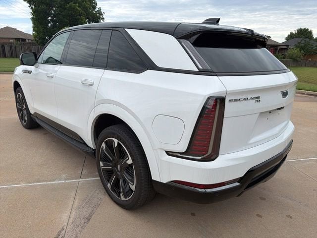 2025 Cadillac ESCALADE IQ Sport 2