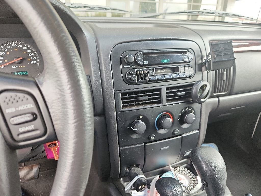 2000 Jeep Grand Cherokee LAREDO 4WD's photo
