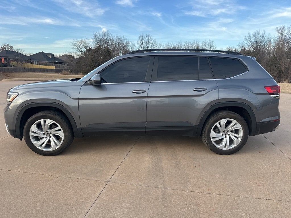 2022 Volkswagen Atlas 3.6L V6 SE w/Technology