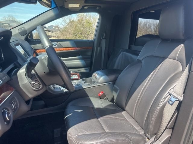 2019 Lincoln MKT Base