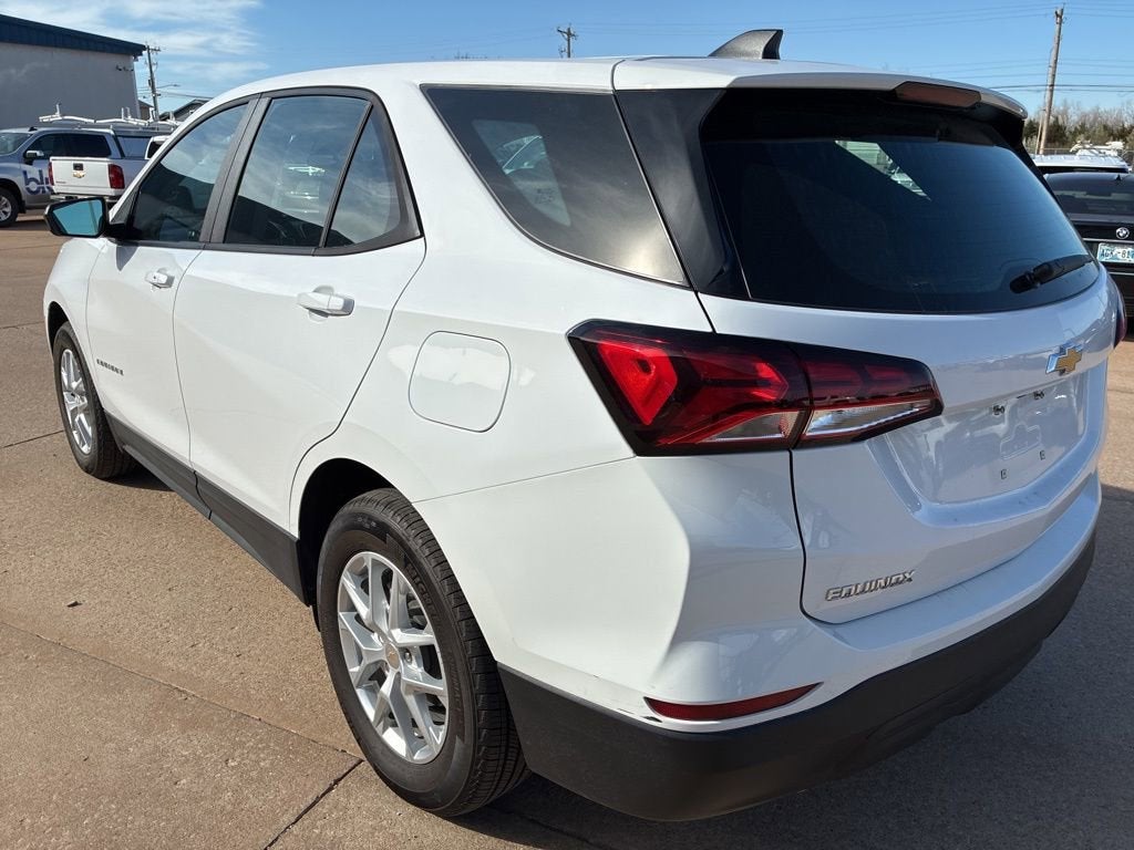 2023 Chevrolet Equinox LS
