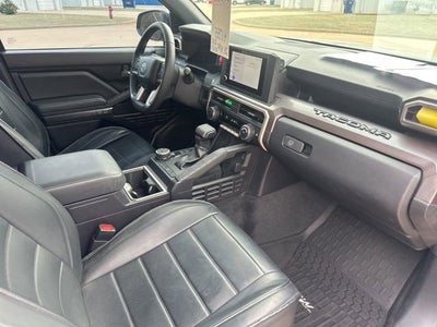 2024 Toyota Tacoma 4WD SR5
