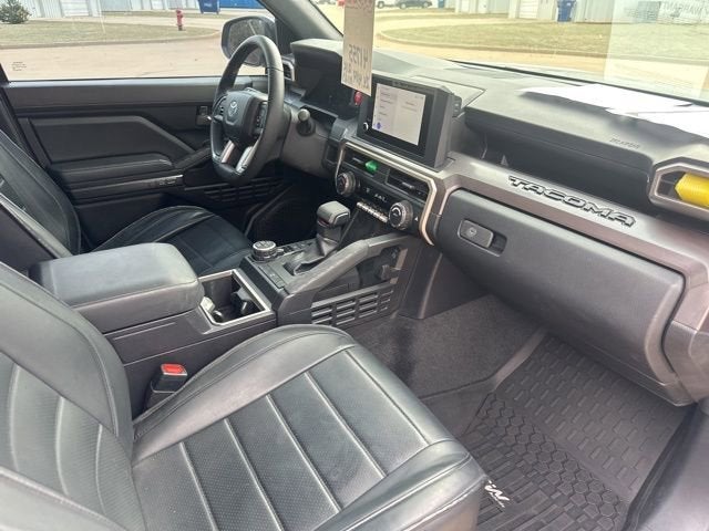 2024 Toyota Tacoma 4WD SR5