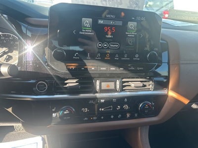 2022 Nissan Pathfinder Platinum