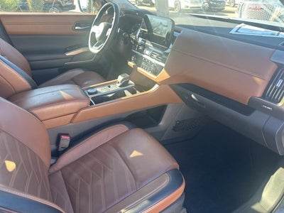 2022 Nissan Pathfinder Platinum