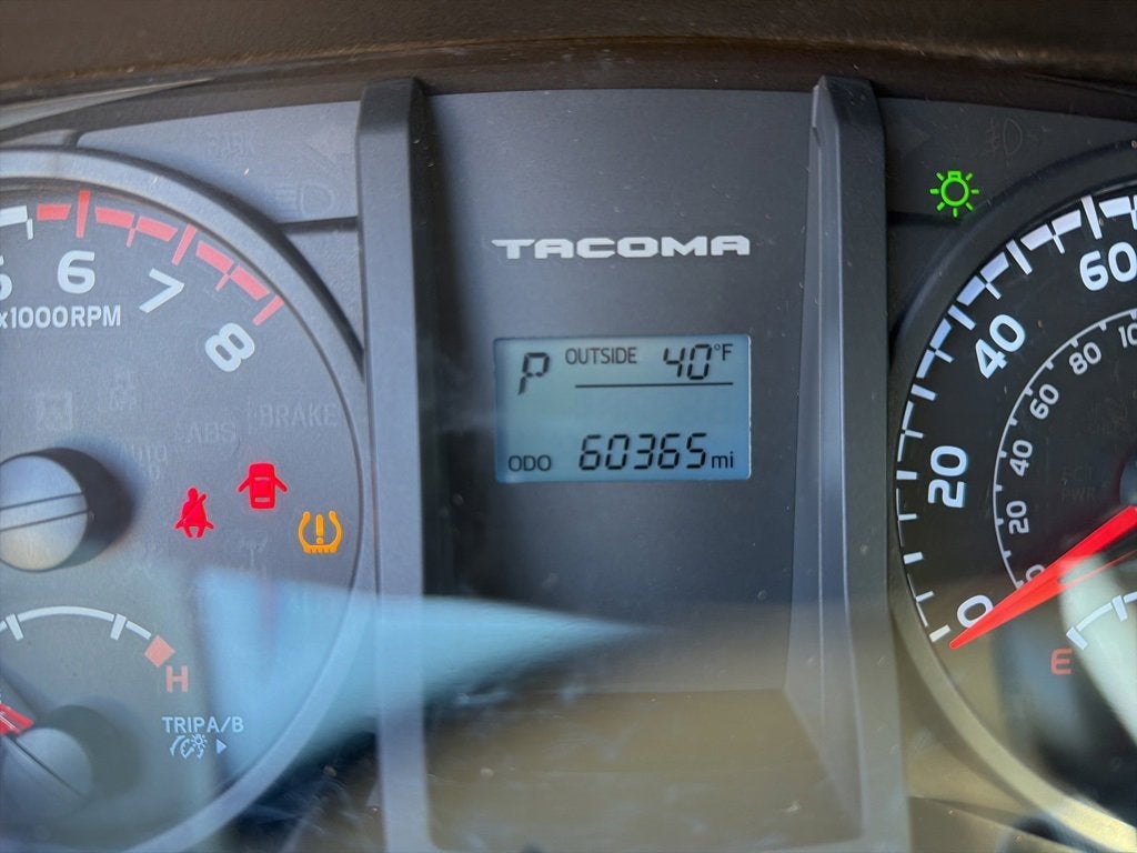 2016 Toyota Tacoma SR