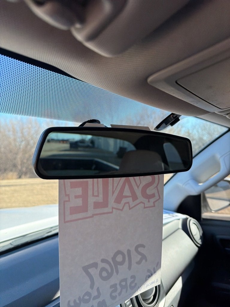 2016 Toyota Tacoma SR