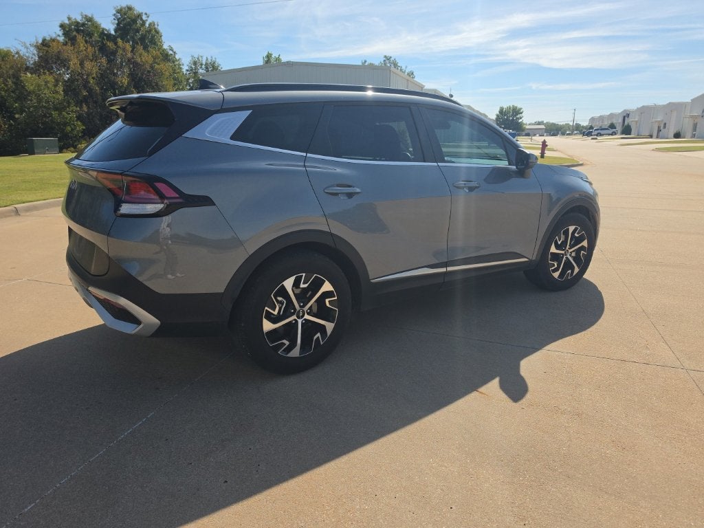 2025 Kia SPORTAGE Base