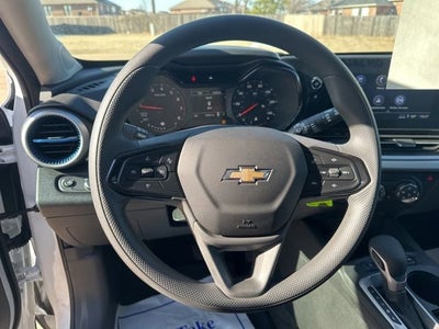 2025 Chevrolet Trax LS