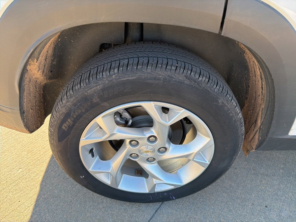 2025 Chevrolet Trax LS