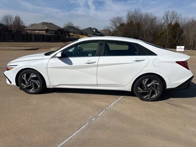 2025 Hyundai Elantra SEL Convenience