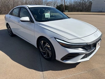 2025 Hyundai Elantra SEL Convenience