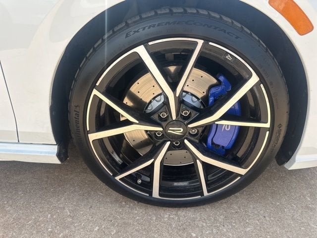 2022 Volkswagen Golf R Base