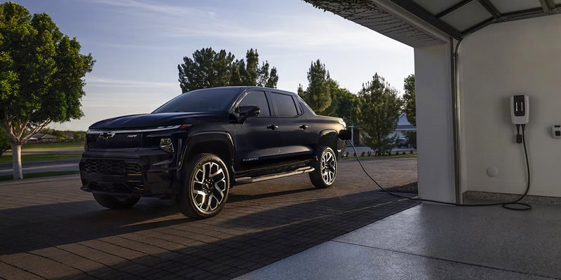 Charging a 2025 Chevrolet Silverado EV Stillwater, OK