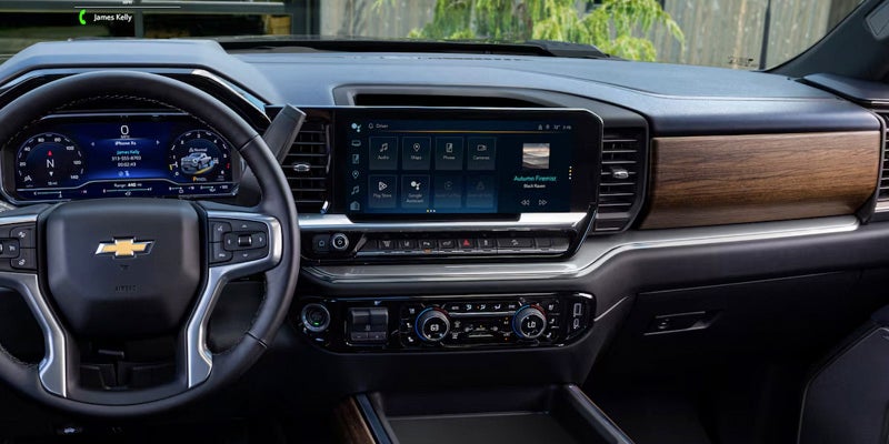 2025 Chevrolet Silverado HD Interior Features Stillwater, OK